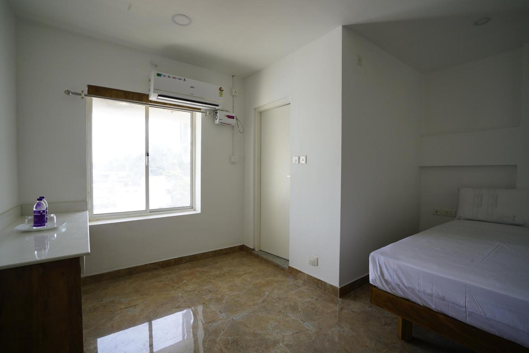 Perumanseri Quilon Residency Kundara酒店 外观 照片