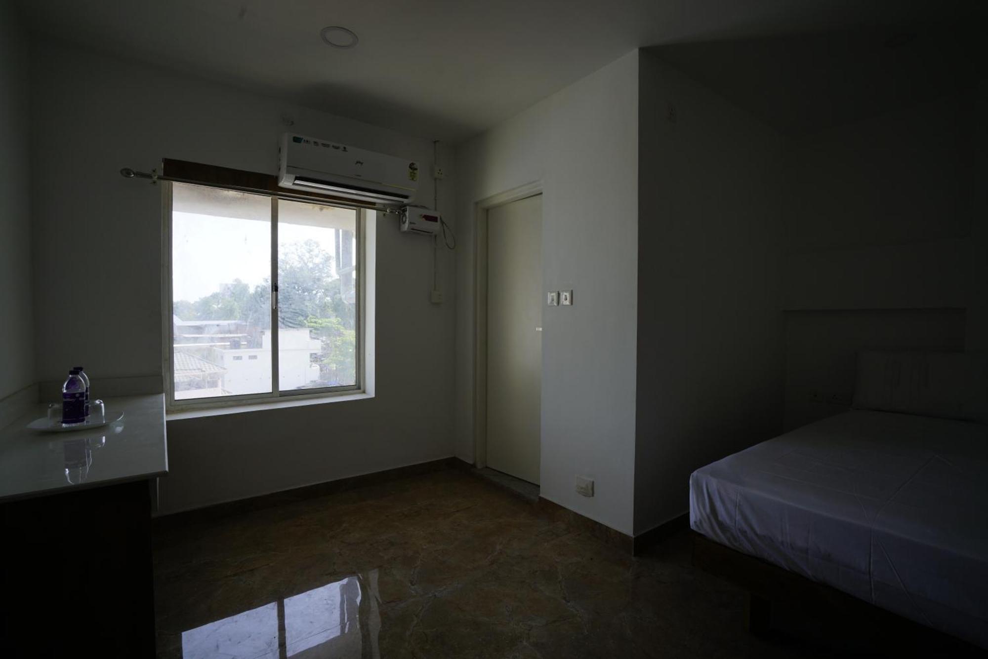 Perumanseri Quilon Residency Kundara酒店 外观 照片